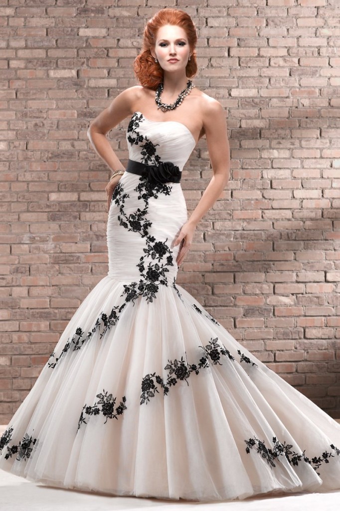 The Top Ten Best Black And White Wedding Dresses For A Fairytale ...