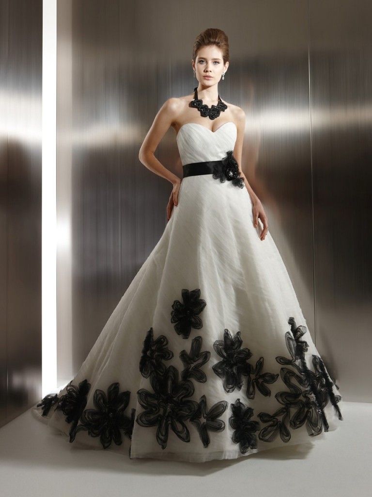 The Top Ten Best Black And White Wedding Dresses For A Fairytale ...