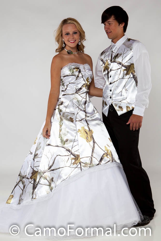 The Ten Most Awesome Camo Formal Wedding Dresses For A Country Wedding Of Your Dreams Bestbride101